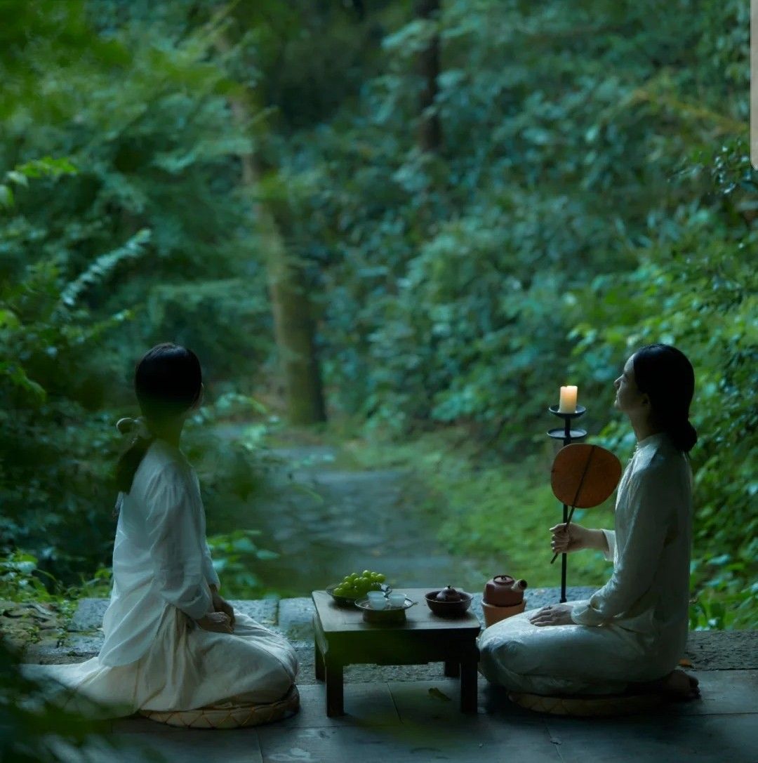 Longevity Secrets: Japanese Discipline vs. Swiss Serenity